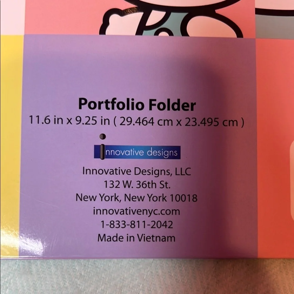 NWT Hello Kitty Notebook and Portfolio Folder Set Gift Set
